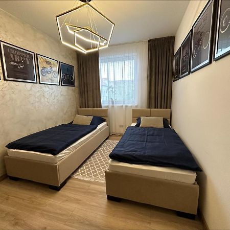 Apartman Matko Levice Bagian luar foto