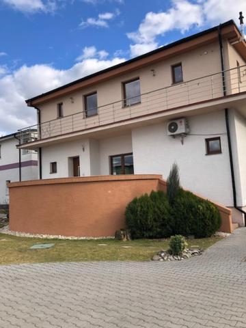 Apartman Matko Levice Bagian luar foto