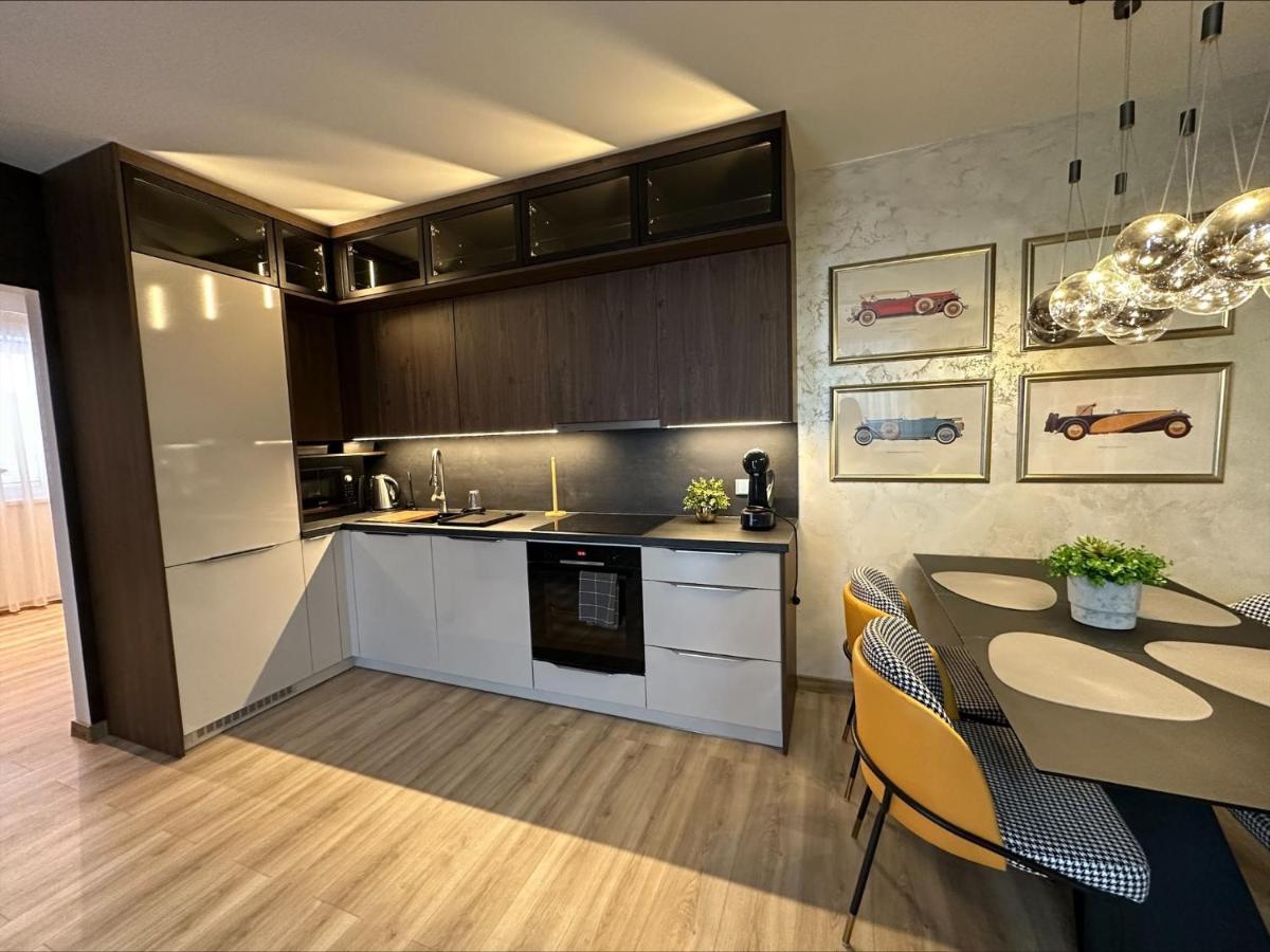 Apartman Matko Levice Bagian luar foto