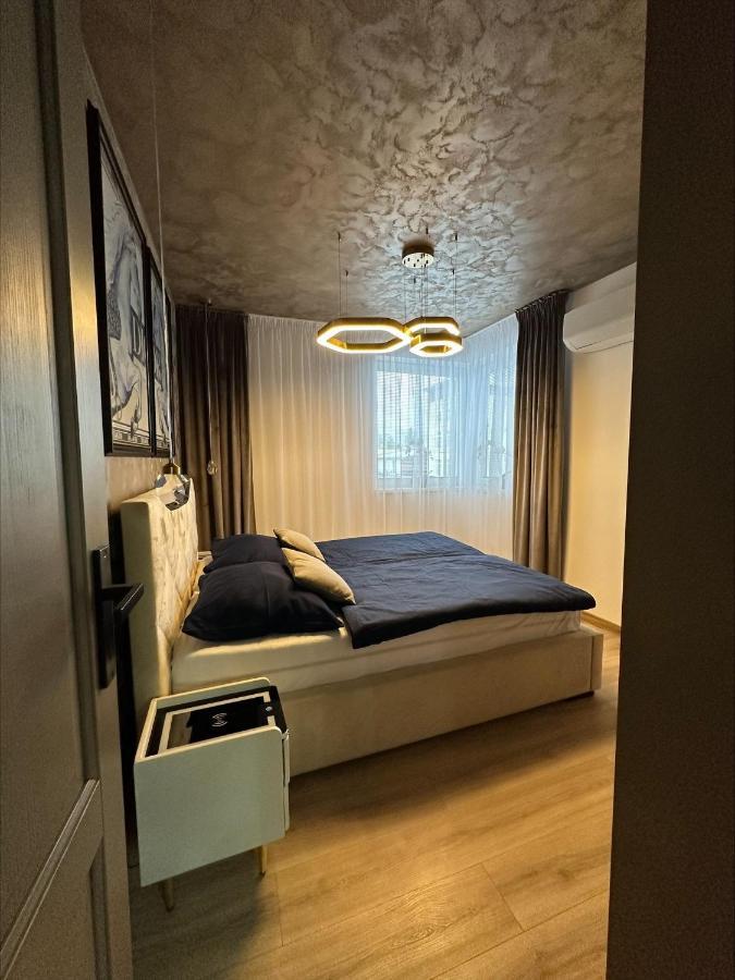 Apartman Matko Levice Bagian luar foto