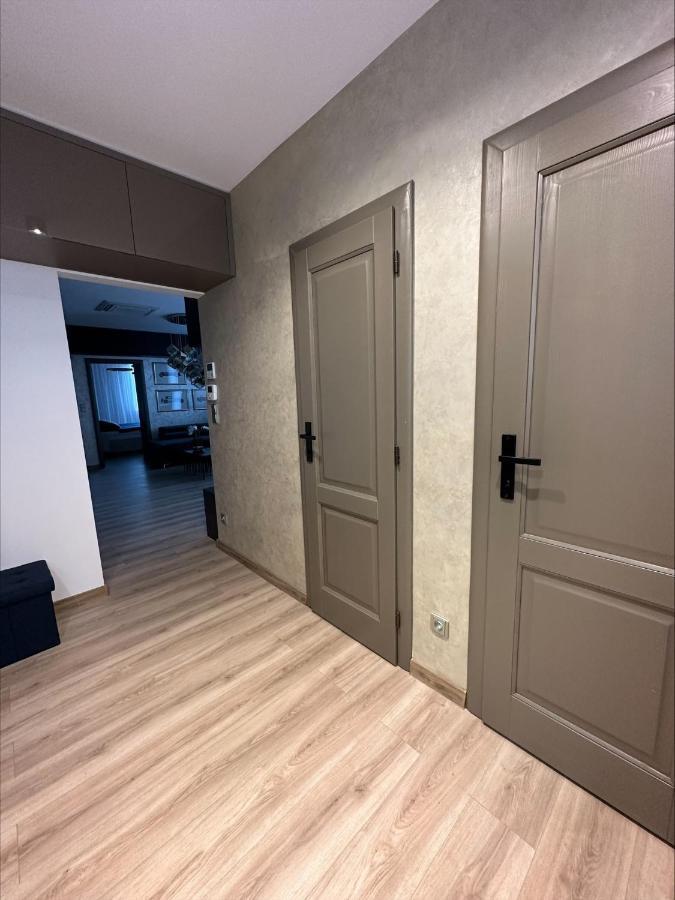 Apartman Matko Levice Bagian luar foto