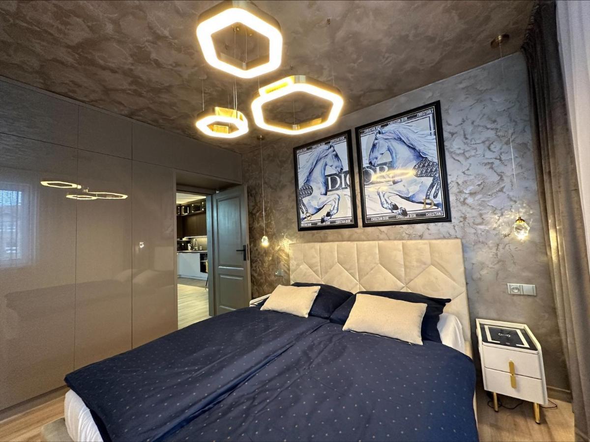Apartman Matko Levice Bagian luar foto